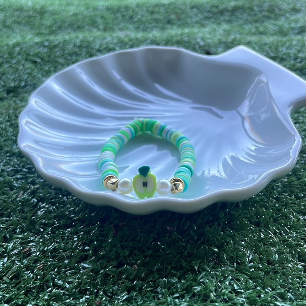 Supper Apple Bracelet - Picture 2 of 3